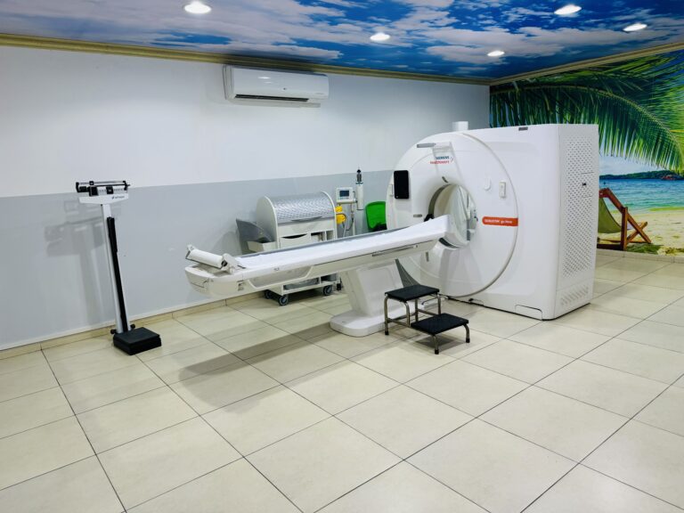 QUEL EST LE RÔLE DES RADIO-ONCOLOGUES DANS LE TRAITEMENT DU CANCER ?